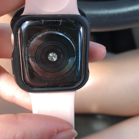 apple watch series 4 - Picture 3 of 3
